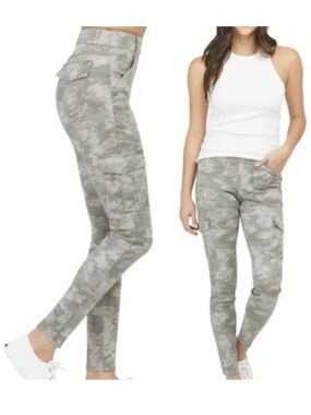 SPANX Stretch Twill Camo Cargo Pants Medium High Rise Shaping EUC